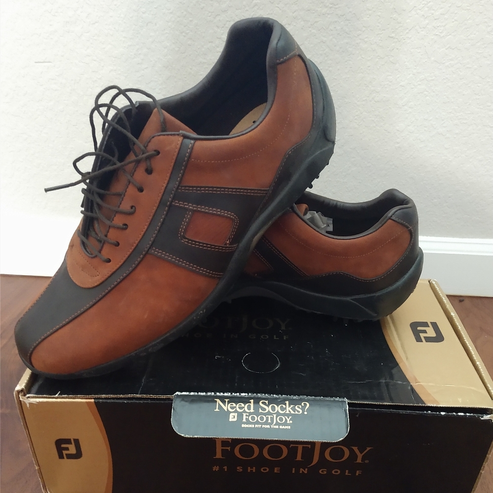 Gently Used Footjoy Impulse Golf Shoe. Size 10